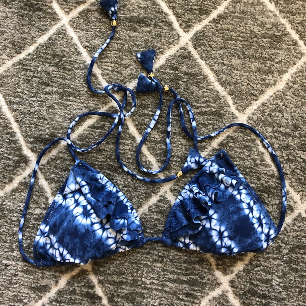 Victoria’s secret swim top size small